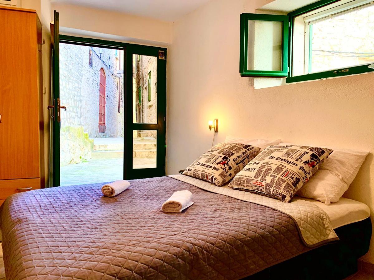 City Coast Apartments Sibenik Bagian luar foto